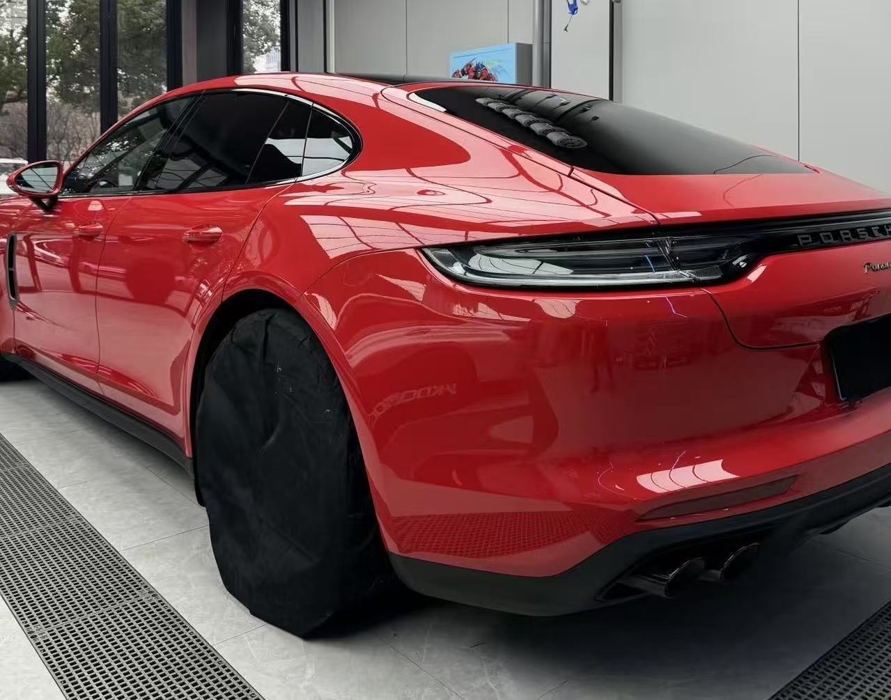 P*orsche Rouge Carmin