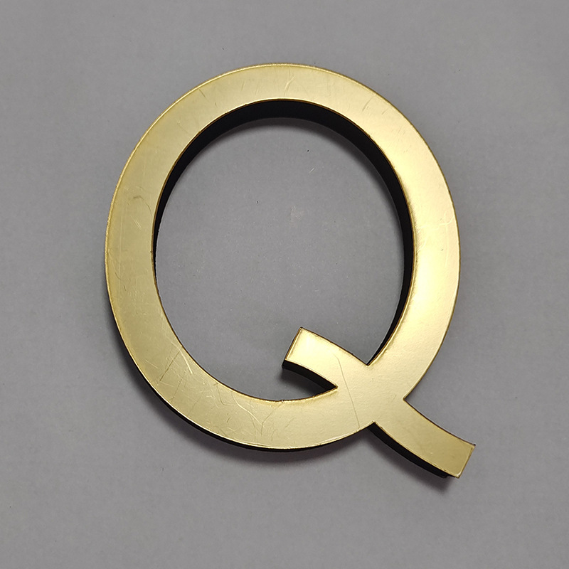 Q