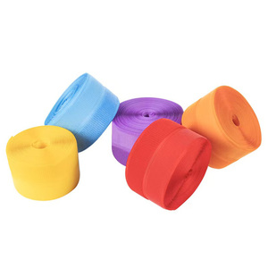Bucle de gancho combinado personalizado al por mayor en el mismo gancho lateral y cinta de bucle OEM correa de velcro para cinta de sujeción - Product Image 4
