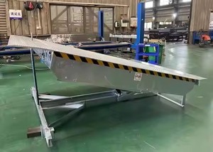 Truck <strong>Unloading</strong> Ramp Hydraulic Boarding Bridge Fixed <strong>Dock</strong> Ramp Hydraulic <strong>Dock</strong> <strong>Leveller</strong> for <strong>Loading</strong> and <strong>Unloading</strong>