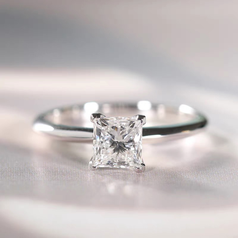 Anillo cuadrado Moissanite -5,5 mm
