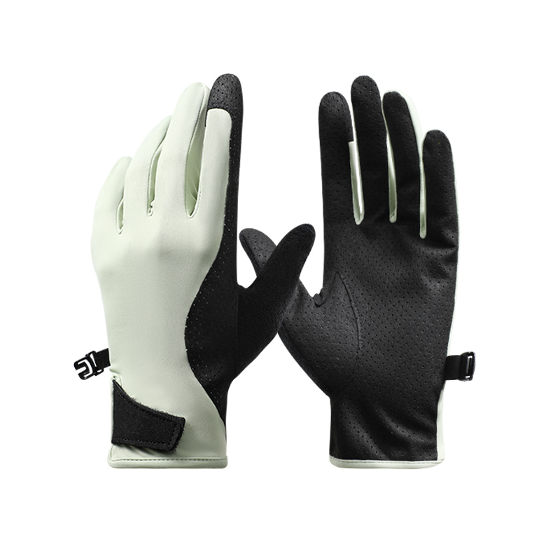 สีเขียวอ่อน