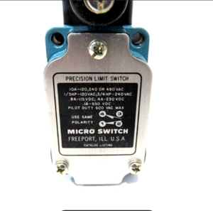 Honeywell 1LS3สวิตช์จำกัดปลั๊กอิน30มม. รูยึดแนวตั้งตรงกลางไปยังระยะกึ่งกลาง - Product Image 5