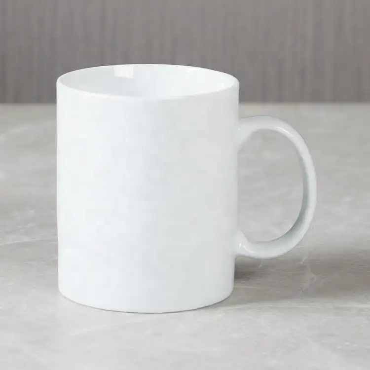 Mug kustom 300ML dengan Logo grosir gaya Pop klasik di cangkir susu kopi putih keramik tahan lama dengan pegangan