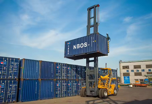 Heavy Duty Mobile Container Reach Stacker 9 Ton Contenedor vacío Handler XCH907K con capacidad de elevación de 9 toneladas para la venta - Product Image 2