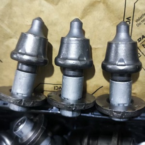 <span class=keywords><strong>2025</strong></span> מחיר המפעל חדש אספלט כרסום שיניים משטח משטח שיניים בטון קר כרסום מכונה מכונת פוגר חתיכות קרביד עבור זיוף טוב - Product Image 1