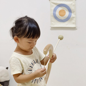 手動木製弓と矢セット子供の屋内と屋外のシミュレーションシューティングゲーム手と目の協調トレーニングおもちゃ - Product Image 5
