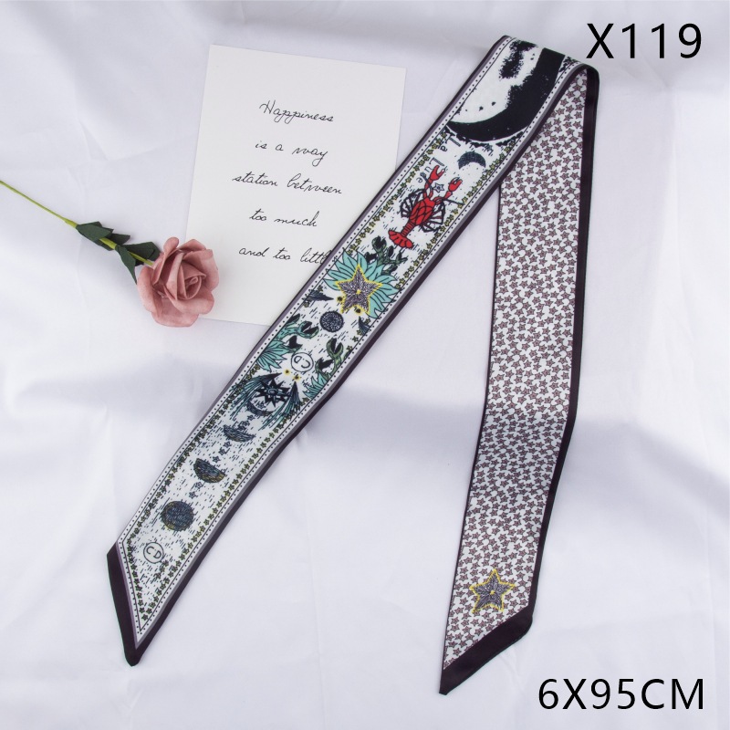 X119 twill tarot card moon