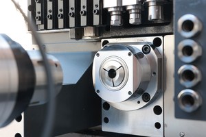 RC265 <strong>Swiss</strong> Type <strong>Cnc</strong> Automatic <strong>Lathe</strong> 26mm With 7 <strong>Tools</strong> 5 Axis Metal High Precision <strong>Tool</strong> Double Spindle <strong>Swiss</strong> <strong>Cnc</strong> <strong>Lathe</strong> Machine - Product Image 4