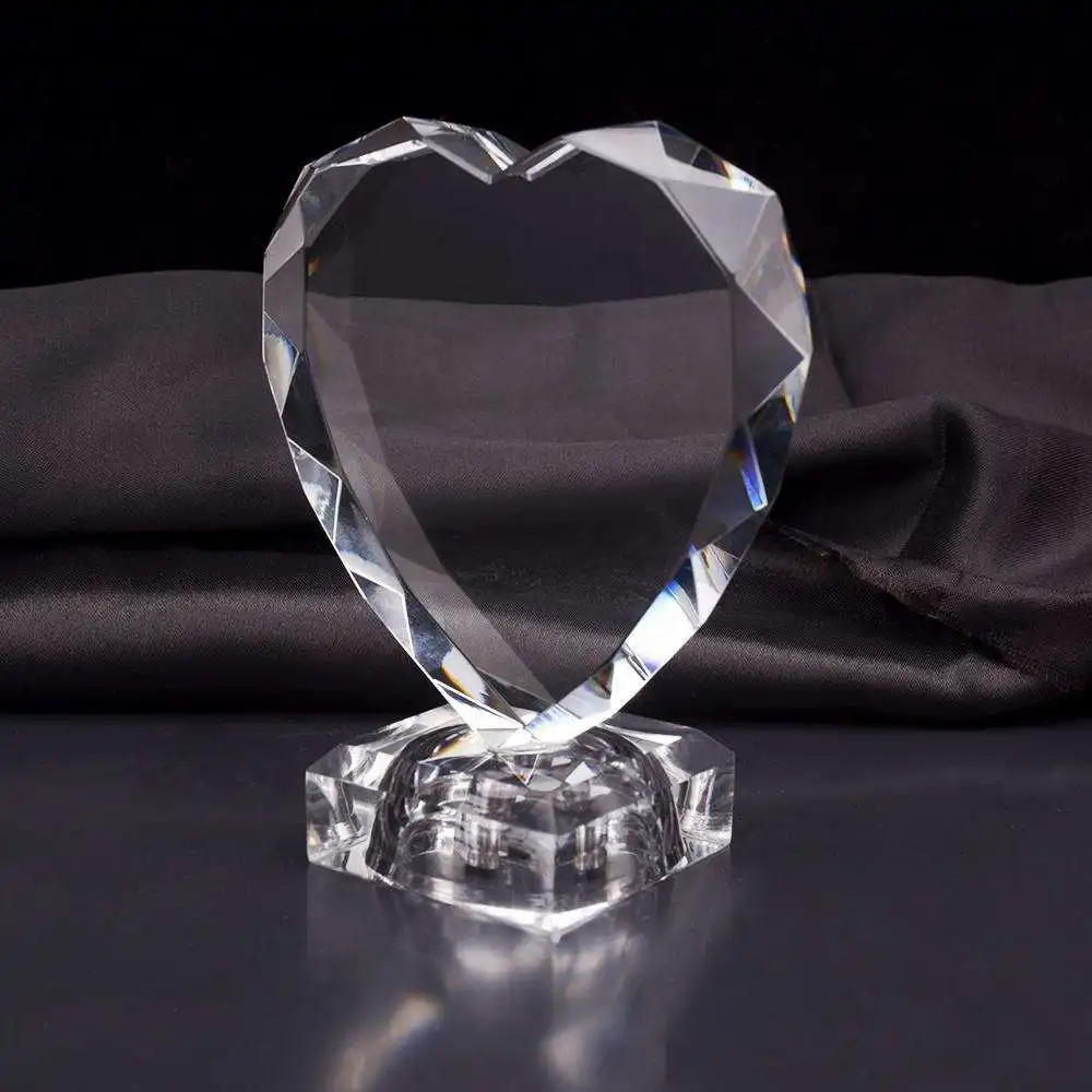 تكريم الكريستال زجاج فارغة جائزة التخليد K9 كريستال كريستال زجاج جائزة شكل القلب مع قاعدة للزينة