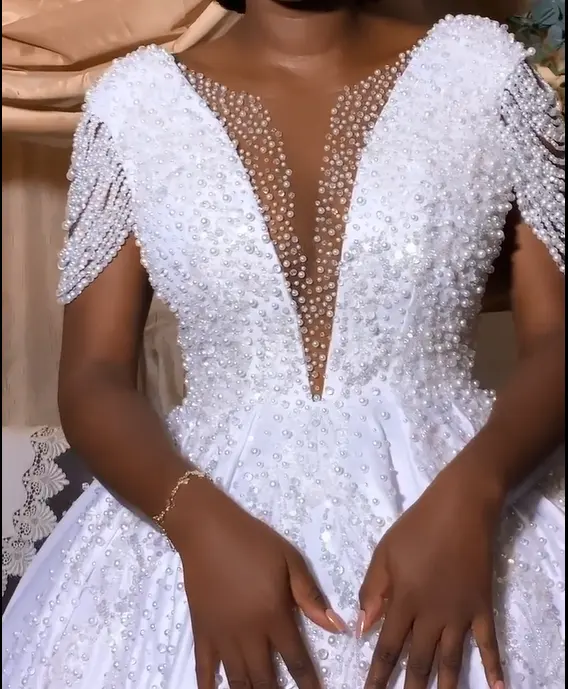 S5830F 2023 sıcak satış tüp üst seksi boncuklu rhinestones lüks moda gelin dantel büyük kuyruk özel düğün elbisesi