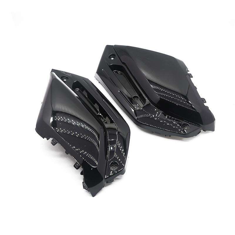 Panneaux gauche et droit