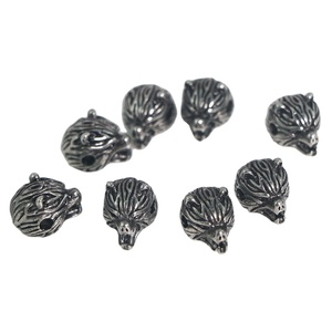Perle de loup en vrac 2mm Trou en acier inoxydable Tibétain Antique Argent Perles d'espacement <span class=keywords><strong>Tube</strong></span> Triangle Hexagone Perle pour la fabrication de bijoux