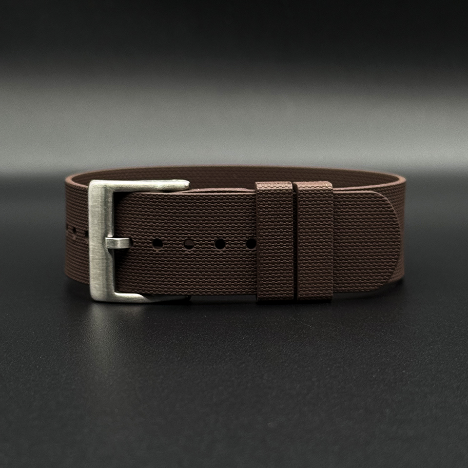 สีน้ำตาล