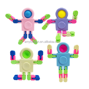 スペースマンフィンガースピナーFidgetyToysプッシュポップバブルおもちゃ子供のための感覚おもちゃ大人のパーティーは賞品を支持します