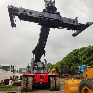 Equipo de manejo de materiales Contenedor pesado vacío Reach Stacker Break Carga a granel Bobina de acero Mármol Mineral Astillero