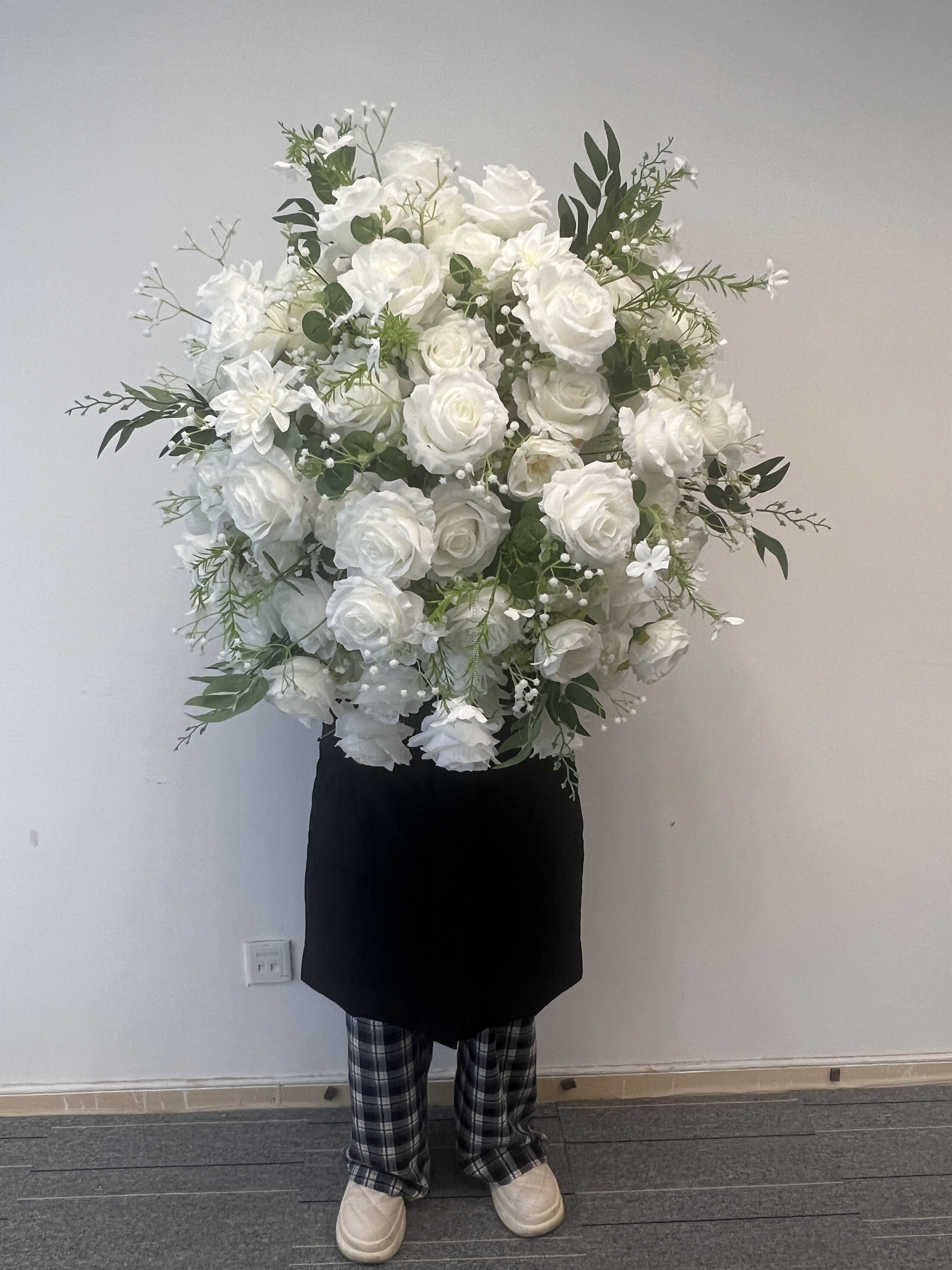 Boule de fleurs blanche et verte 70cm
