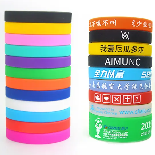 Populaire Goedkope Gratis Monsters Promotie Diepdruk Custom Glow Siliconen Armband Met Logo