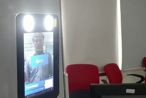 New Free API Multi Face Recognition Time AttendanceとModule 4M Long長距離Living Body Detection Access Controlシステム - Product Image 5