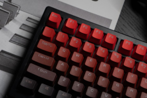 Teclado mecânico com botão de 82 teclas, teclas pbt de dupla injeção, três modos de conexão rbg retroiluminado
