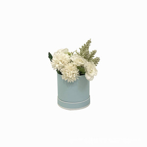 Fall in Color Wholesale Minimalist Macaron Style Packaging Boxes Fashionable Small Circular <strong>Hugging</strong> Bucket Rose Flower Gift <strong>Box</strong> - Product Image 3