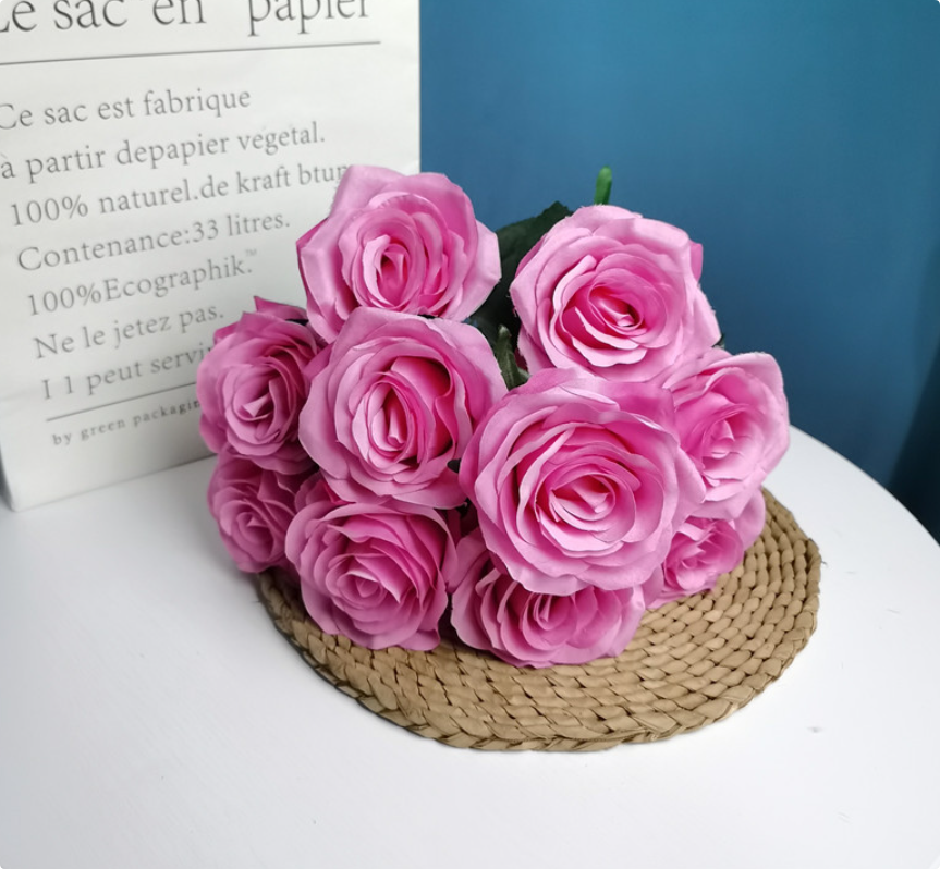 Rosa chiaro tendente al rosso