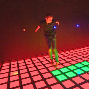 Il popolare programma DMX di puntelli 64 pixel interattivo led dance floor tile gioco sensibile alla pressione per i giochi per bambini - Product Image 4