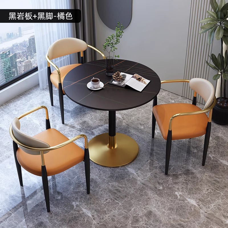 Bureau 80 cm noir avec pieds bicolores + 3 chaises orange