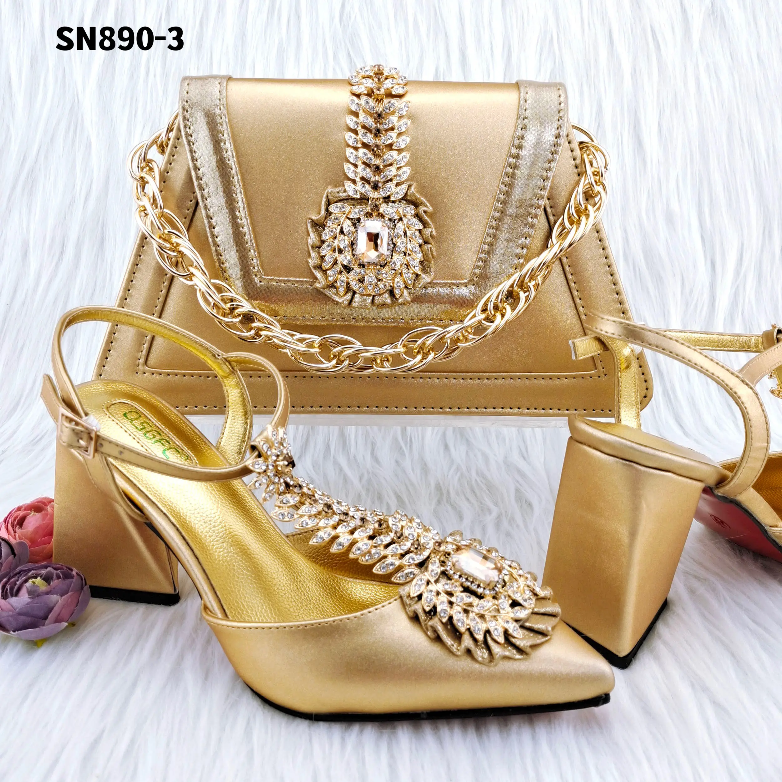 100% Made In Italy Gold Leder passend zum italienischen Schuh-und Taschen set für den Hochzeits stil