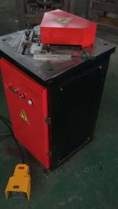 Máquina de corte en ángulo, máquina de muescas hidráulicas para cortar ángulo 45 90 grados para chapa metálica - Product Image 4