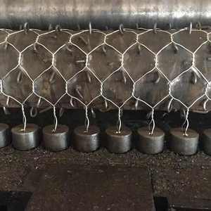 Renault sel kontrol için galvanizli tel Gabion <span class=keywords><strong>Net</strong></span> koruma Mat Embankment taş kafes eğim güvenlik kare kurşun tel Gabion