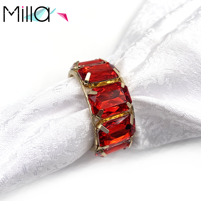 Bague en or + strass rouge