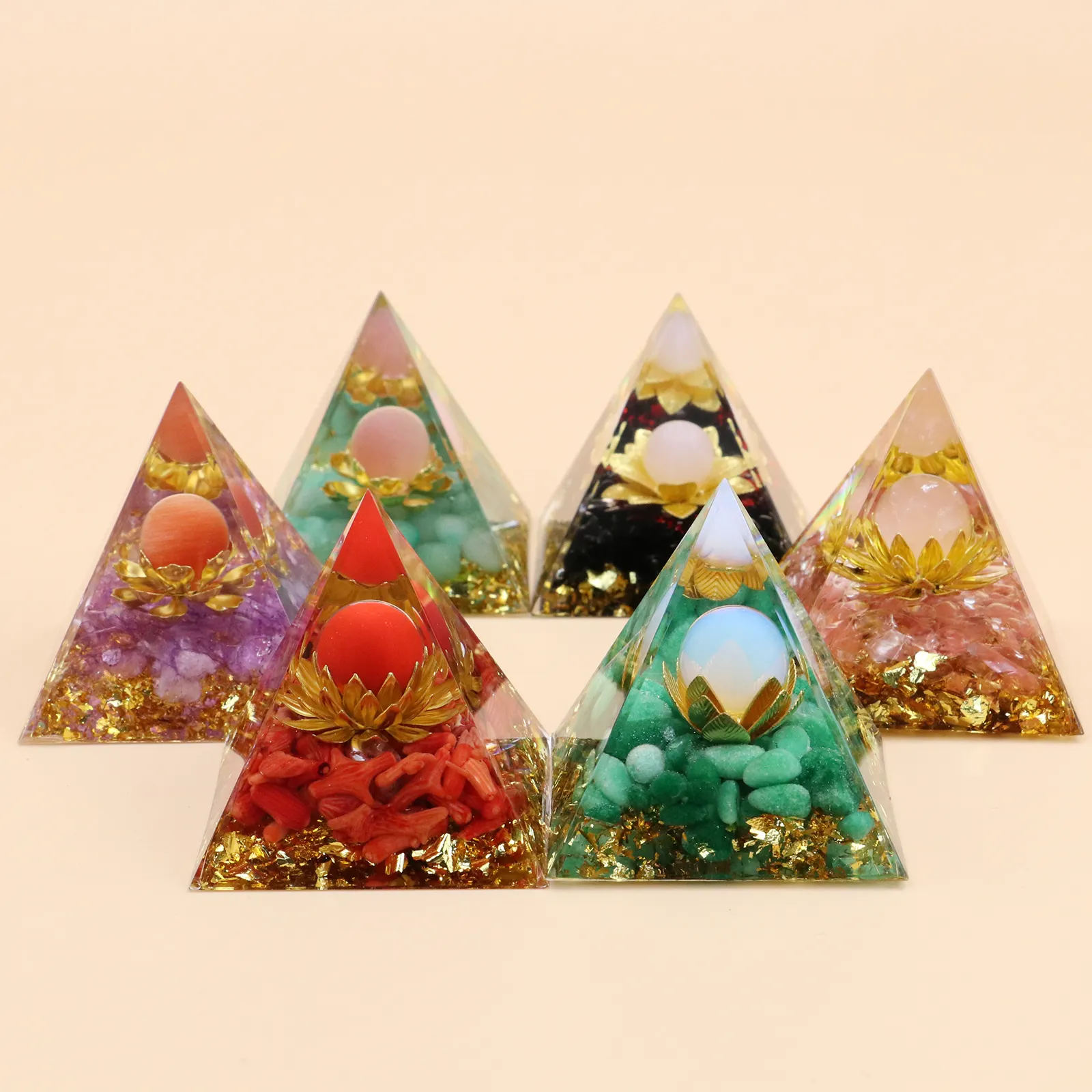Atacado hot sale Crystal Pyramid alta qualidade A Pirâmide do Lótus de Cristal cura para decoração