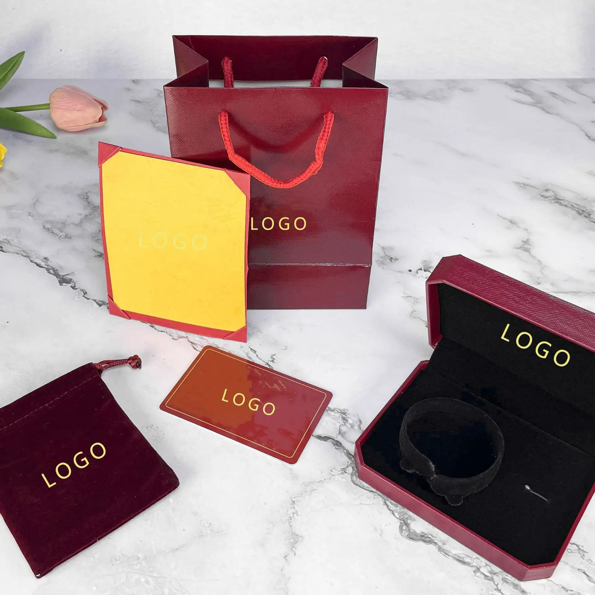 Atacado impressão personalizada logotipo luxo gift box jóias embalagem caixa com cartão, certificado Carier LOGO jewelry box