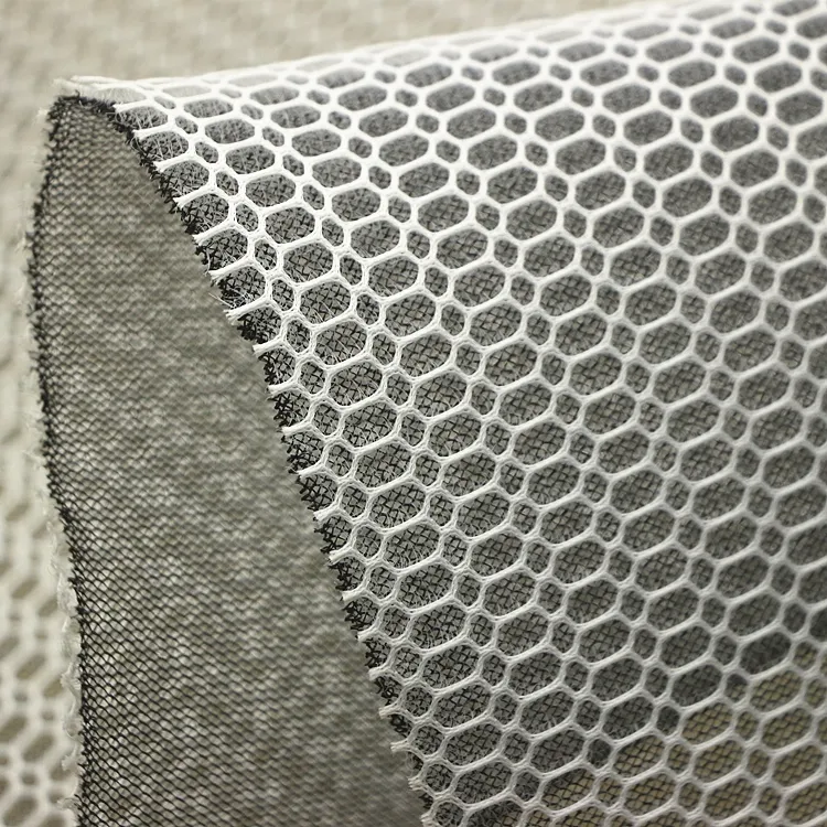 Tissu en maille 3D en Polyester, tricot en nid d'abeille, respirant, fil de recyclage teint, tissu en maille Sandwich 3D pour matelas de chaise d'oreiller