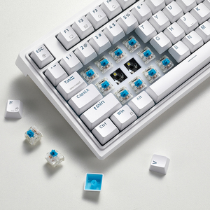 Tastiera personalizzata all'ingrosso ergonomica per Computer 83 tasti retroilluminazione Led USB tipo C RGB cablata tastiera meccanica da gioco - Product Image 3