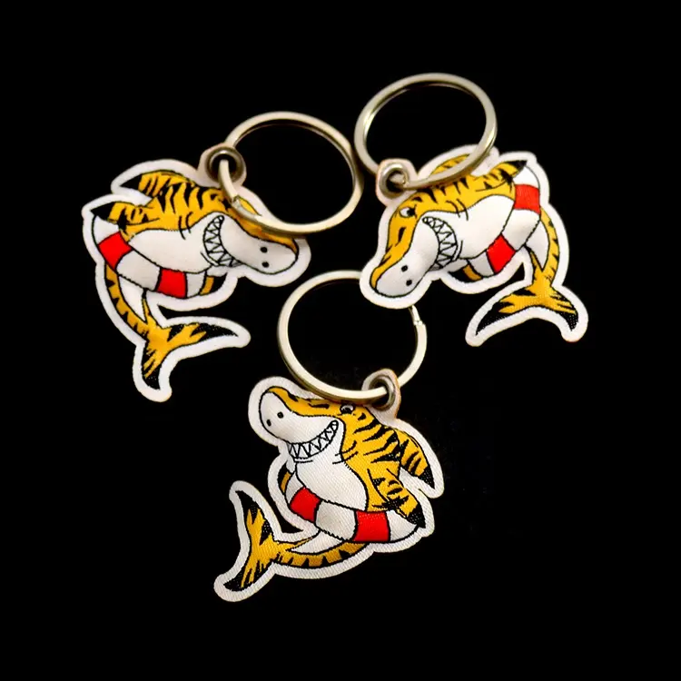 Porte-clés en coton personnalisé avec Logo dessin animé mignon, requin, poulpe, Animal, rempli de coton, fabrication privée pour Souvenirs, vente en gros