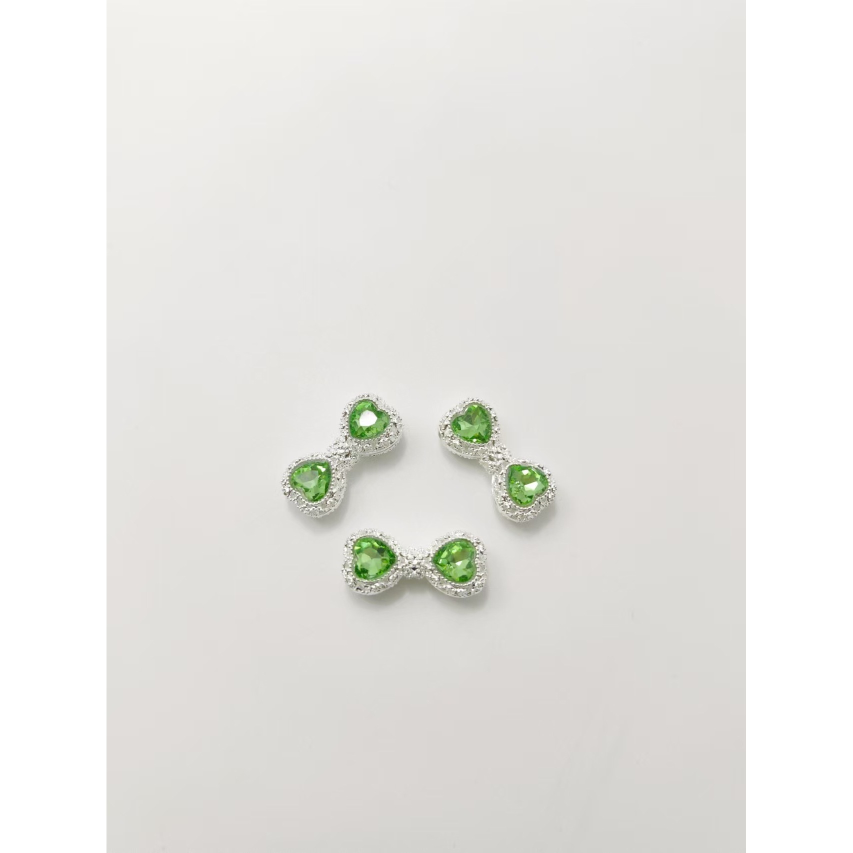 Silver-plated Green Diamond