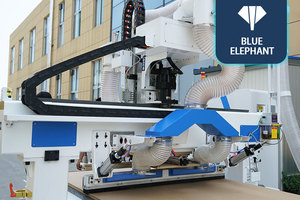 Enrutador CNC asequible 1328 máquina de madera MDF de anidamiento máquina de anidamiento para la fabricación de gabinetes de cocina - Product Image 3