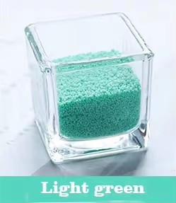 สีเขียวอ่อน