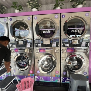 Coin <strong>Operated</strong> Washing Machine , Commercial Laundry Machine Stack Washer Dryer - Product Image 1