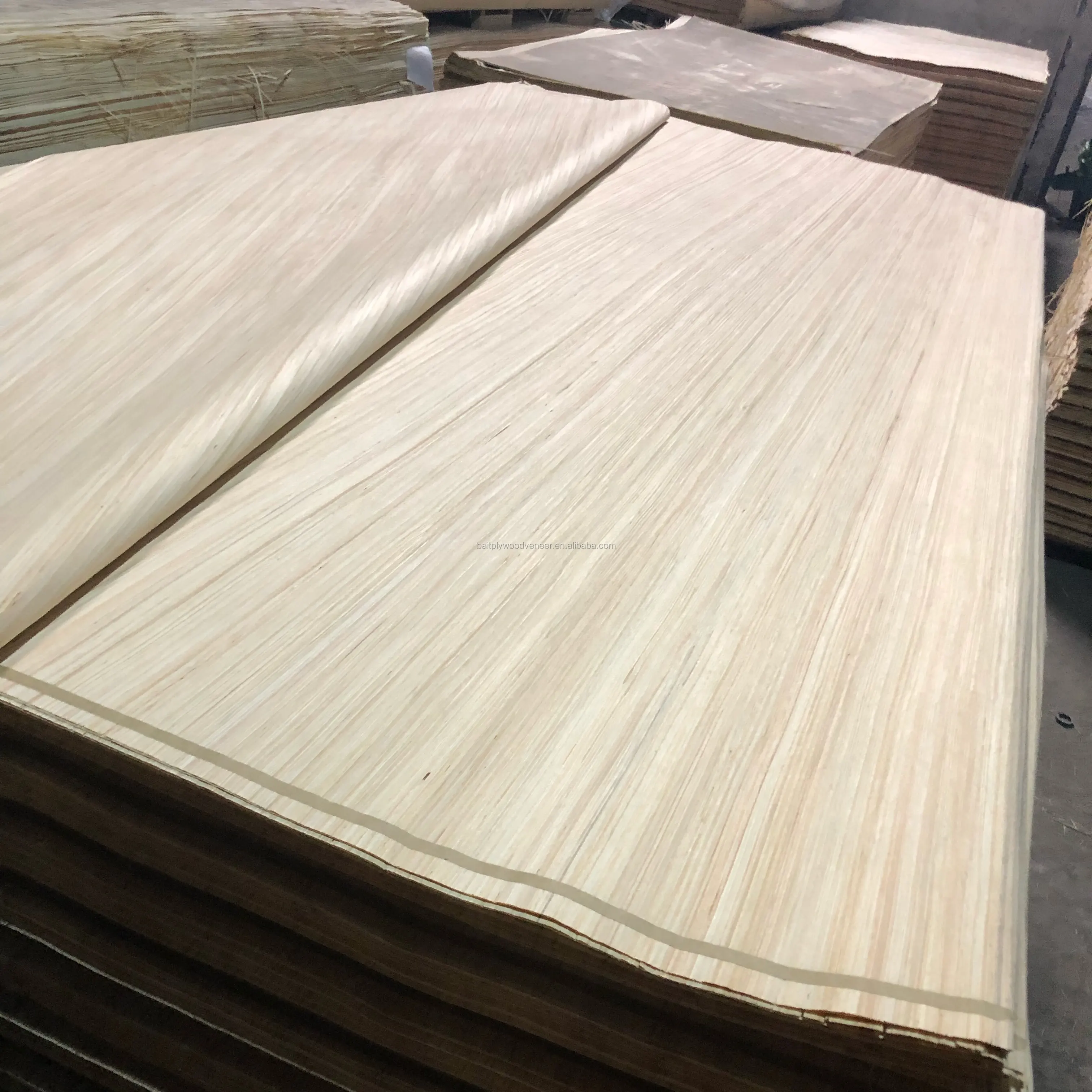 Engineered veneer/white recon veneers sheet composed wood sliced natural face veneer for construction