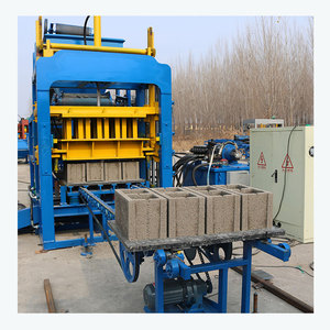 Máquina de bloques de cemento con control PLC automático, línea de producción eficiente para bloques de hormigón de enclavamiento, bomba de Motor de vibración - Product Image 2