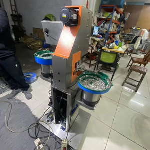 新型自动铆接扣机