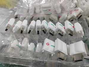 2023热卖工厂生产原创设计2D 3DPVC定制不同形状礼品带定制标志的u盘