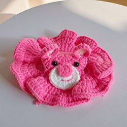 Pure strawberry bear hat