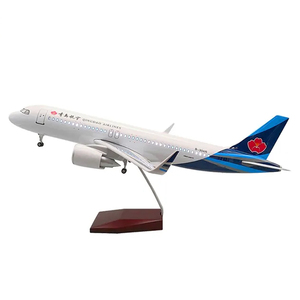 45cm Aircraft <strong>Plane</strong> Model 1:150 Scale Model Aircrafts with Light Airbus A320 Juneyao Airlines 47cm Boeing Model Airplanes - Product Image 2