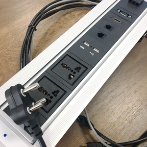 Enchufe giratorio motorizado montado oculto India Flip Up Multi Plug Power Socket Set Oficina Conferencia Escritorio Cocina Enchufe de mesa - Product Image 6