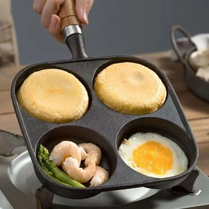 Kabarık omletler yapmak için 2024 Mini yapışmaz gözleme dökme demir kızartma tavası dört delikli kare omlet tava
