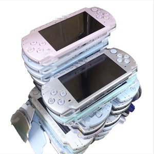 プロ仕様のバッテリー付き充電器と再生されたハンドヘルドゲームプレーヤーコンソールプレイステーションPSP2000ゲームコンソール用